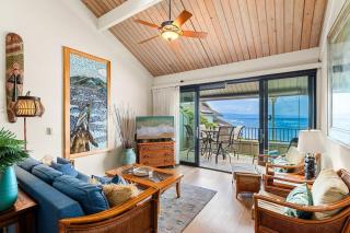 Kahana Village 3 · KHV 3 Remodeled 2BD Condo with Oceanfront Lan - 2
