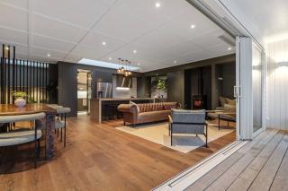 Bespoke Stays - Beachfront Paradise - 7