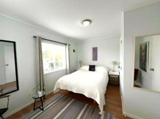 Bespoke Stays - Sunny 2 bedroom - 3