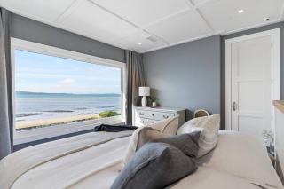 Bespoke Stays - Beachfront Paradise - 3