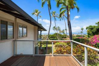 Hale Kalapu · Large Home 180° Ocean Views Walk2Beach Hale Kalapu - 1