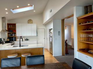 Bespoke Stays - Bayswater Waterfront Paradise - 5