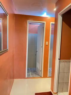 Laguno Hostel and Guest House - 3