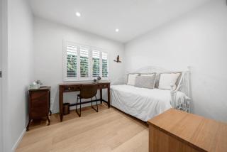 Bespoke Stays - Modern Elegance - 4