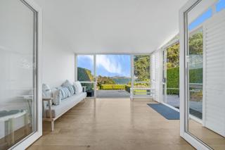 Bespoke Stays - Modern Elegance - 1