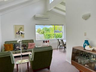 Mid century masterpiece - 1