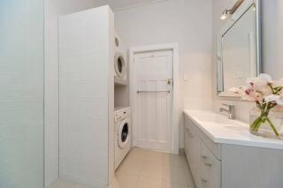 Bespoke Stays - Merry Season Escape - 1