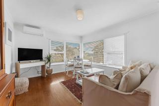 Bespoke Stays - Devonport Comfort - 9