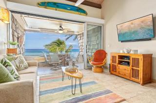 Kulakane 310 · KK 310 Updated BeachFront 2BD w AC Pool - 5