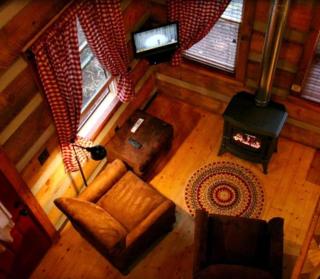 Family-Friendly Cabin with Private Hot Tub near Charlotte, North Carolina - 2