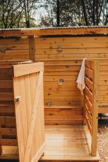 Beautiful Bell Tents for Lakeside Glamping near Knoxville, Tennessee - 9