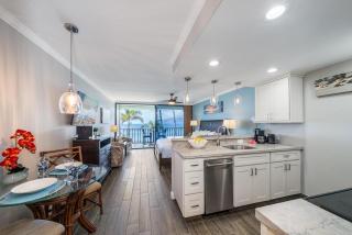 Lahaina Shores 215 · LS 215 Direct Beachfront Views Remodeled St - 8