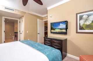 KBM Resorts Spacious 3-Bedroom Honua Kai Collection Multi Unit Listing Same Floor Ocean Views 2 Free Rental Cars HKH-52024 - 4