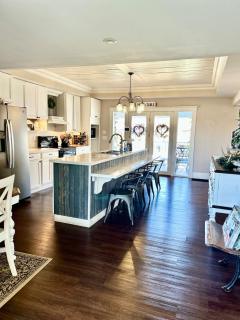 Historic Cottage Rental with Lovely River Views in Wrightsville, Ohio - 6