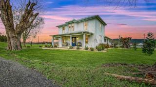 Historic Cottage Rental with Lovely River Views in Wrightsville, Ohio - 0