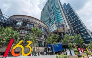 netflix&chill Arcoris Soho 2R1B Mont Kiara - 9