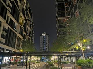 netflix&chill Arcoris Soho 2R1B Mont Kiara - 4