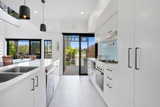 Coastal Castaway - 1