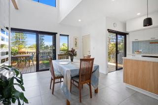 Coastal Castaway - 2