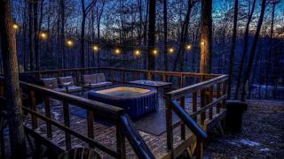 Gorgeous Secluded Cabin with Hiking Trails Near in Frenchburg, Kentucky - 5