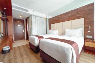 Asialink Hotel Batam by Prasanthi - 5