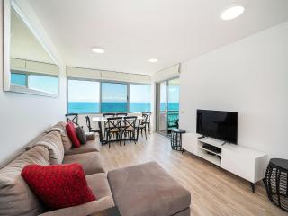 Seaspray unit 7 Kings Beach QLD - 8