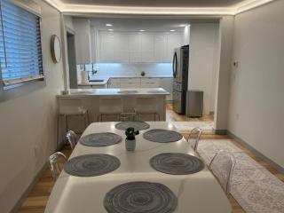 Delightful 5 bedroom EV Charger Airport Golf Parks - 3