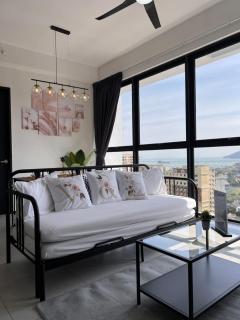 Georgetown Urban Family & Baby-Friendly Home with Skypool Seaview - 8