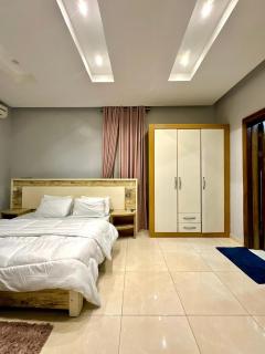 Mega Villa 5 Bedroom Stand Alone Duplex - 8