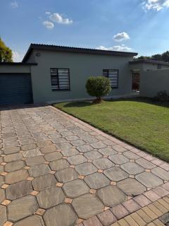 Pillowtalk guest house your home away from home - 8