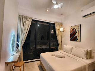 Urban Suites Georgetown Penang - Affordable & Cozy Stay with High Floor-Sea & Penang Bridge View - 7