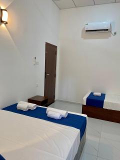 Lake Breeze Villa - 2