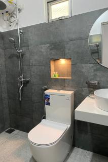 Lake Breeze Villa - 4