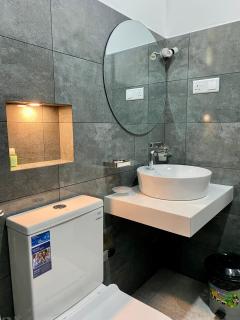 Lake Breeze Villa - 3