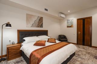 Bogishamol Hotel - 1