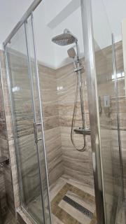 Downtown modern studio - 6