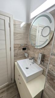 Downtown modern studio - 1