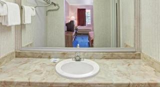 Knights Inn South Houston TX - 8