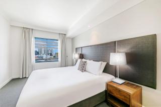 Darwin Harbourside Escape - Two Adjacent King Suites - 3