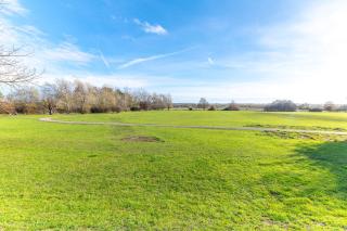 Modern 4 BR Home , Dedicated Office Space, Sleeps 7 - 4