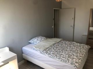 Chambre Privée Cosy- Dans Appartement Moderne en Colocation- Tram A -P5-2 - 6
