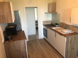 Chambre Privée Cosy- Dans Appartement Moderne en Colocation- Tram A -P5-2 - 8