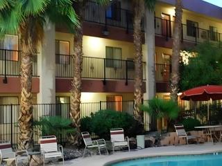 Nellis Suites at Main Gate Hotel - 9