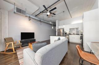 Reside Houston Downtown, a Wyndham Residence - 1