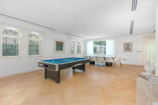 Private villa in Dubai with swimming pool and huge garden - 7