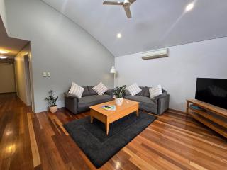 Sunset on Fearn, lovely 2 bedroom apartment - 4