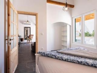 Two Bedroom Apartment With Loggia And Sea View - 2