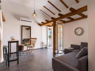 Two Bedroom Apartment With Loggia And Sea View - 0