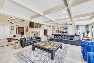 Waterfront Close to Beach Heated Pool Canal View Access Poinciana Key VlLLAS - 6