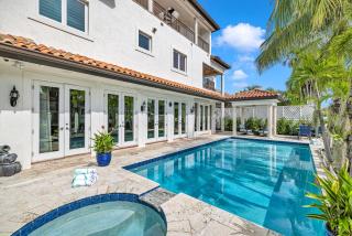 Waterfront Close to Beach Heated Pool Canal View Access Poinciana Key VlLLAS - 5